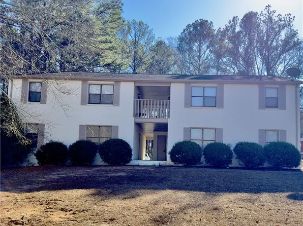 155 Meadowbrook Ct, Fayetteville, GA 30215