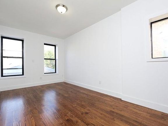 4th image of 521 Miller Ave #2