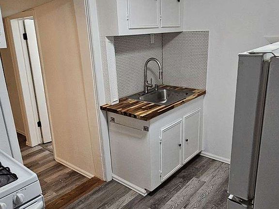 Two Countertops for maximum space & new Gas Stove