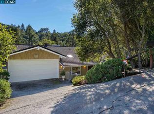28 Tara Rd, Orinda, CA 94563