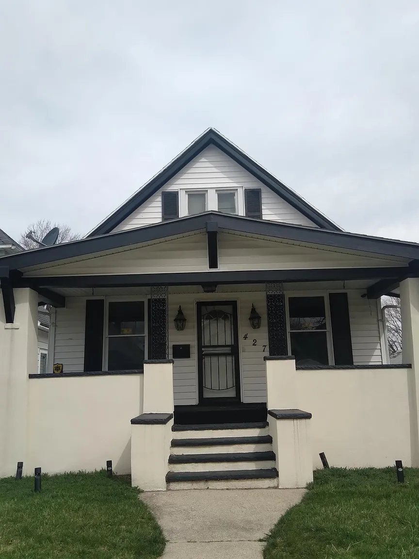 427 E Weber St photo 1