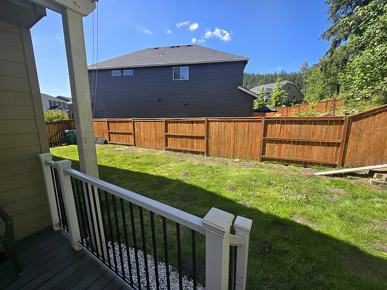 9424 N Alder St — Photo 13
