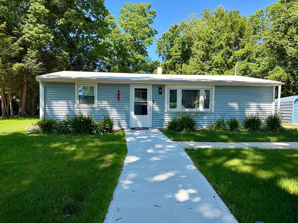 1st image of 113 Paula Cir #1