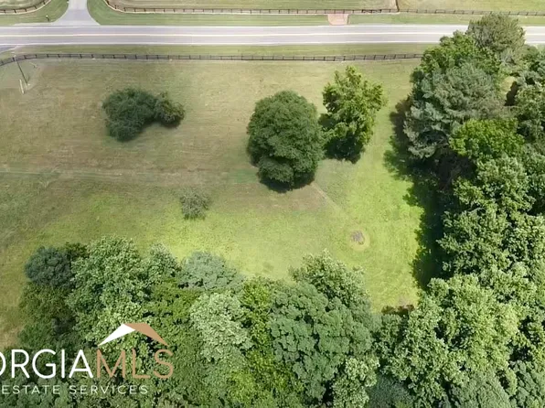 1070 Liberty Grove Rd, Alpharetta, GA 30004