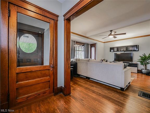 3rd image of 1601 Cohassett Ave
