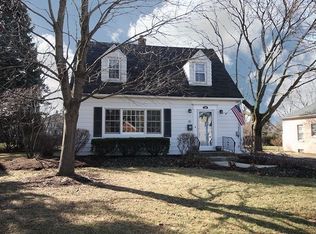 502 E Evergreen St, Wheaton, IL 60187