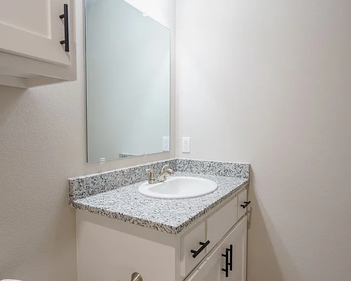 2701 Baron Ave — Photo 18