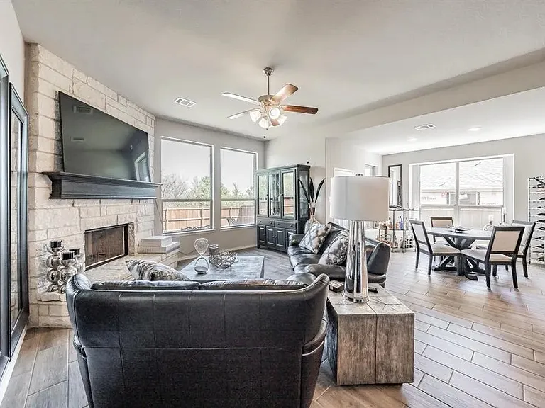 1132 Deer Ridge Dr — Photo 6
