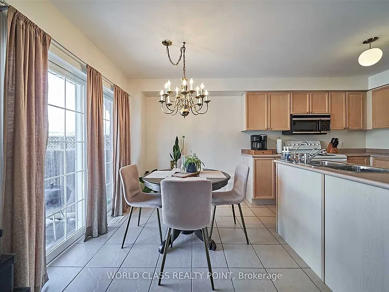 38 Tansley Cres — Photo 8