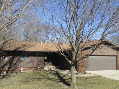 24 Chickadee Ct W, Bethany, IL, 61914