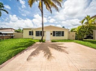 1648 NE 180th St, North Miami Beach, FL 33162