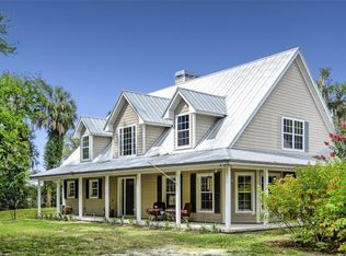 187 Whitcomb Dr, Geneva, FL 32732