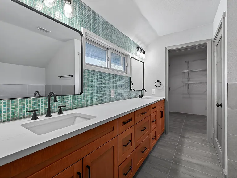 4301 Hyridge Dr — Photo 20
