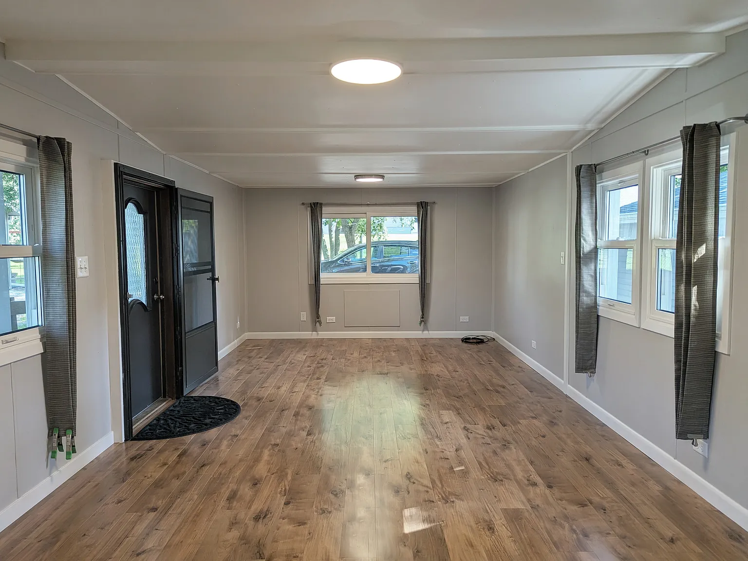 1 bed, $1,300 — Photo 4