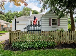 277 Bradley Rd, Bay Village, OH 44140