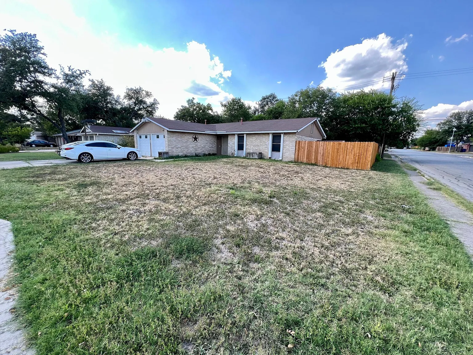 9503 Cliff Way St — Photo 2
