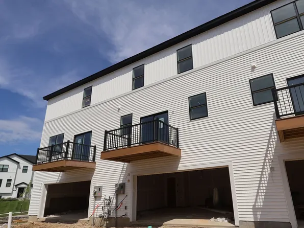 10350 Birchwood Cir, Victoria, MN 55318