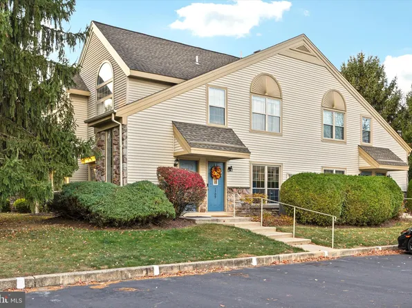 1709 Foxmeadow Cir #1709, Royersford, PA 19468