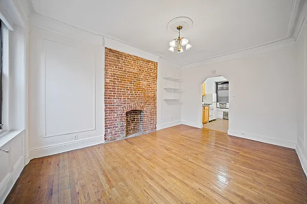 Rented by Bond New York | media 2