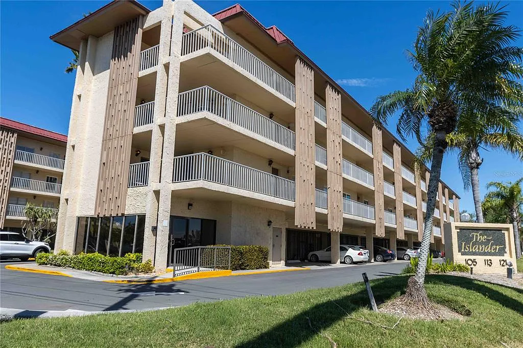 2 bed, 2.0 bath, 1090 sqft, $2,500 — Photo 1