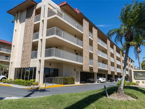 105 Island Way, Clearwater, FL