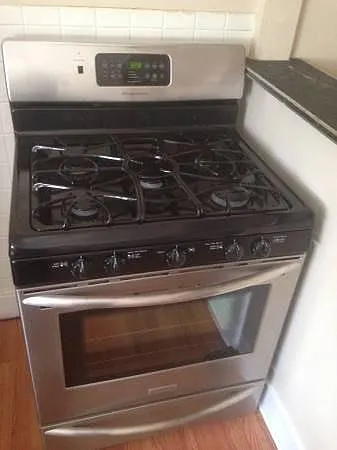 2 bed, 1040 sqft, $1,100 — Photo 3