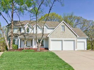 1000 NW High Point Dr, Lees Summit, MO 64081