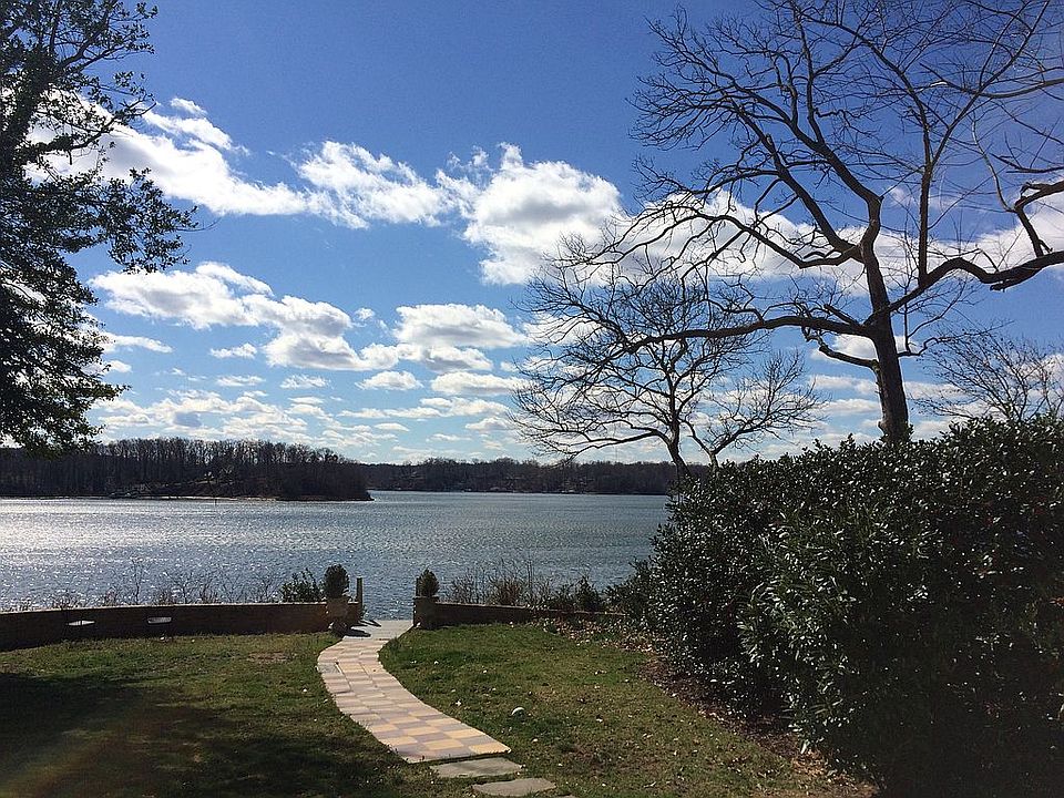 2nd image of 251 Long Point Rd