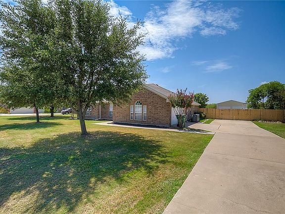 4th image of 2837 Cattle Dr