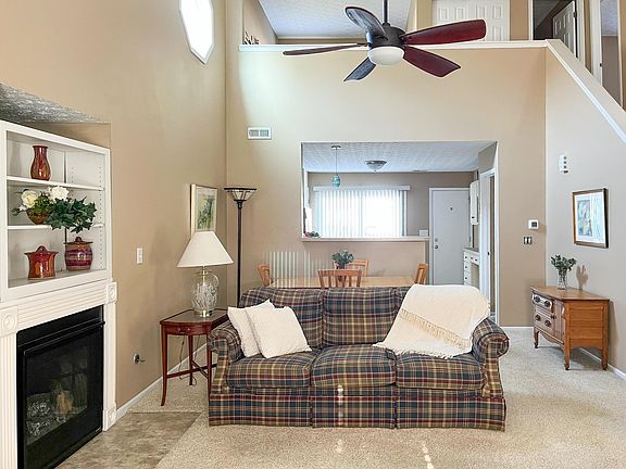 4th image of 1394 Chickweed St #240