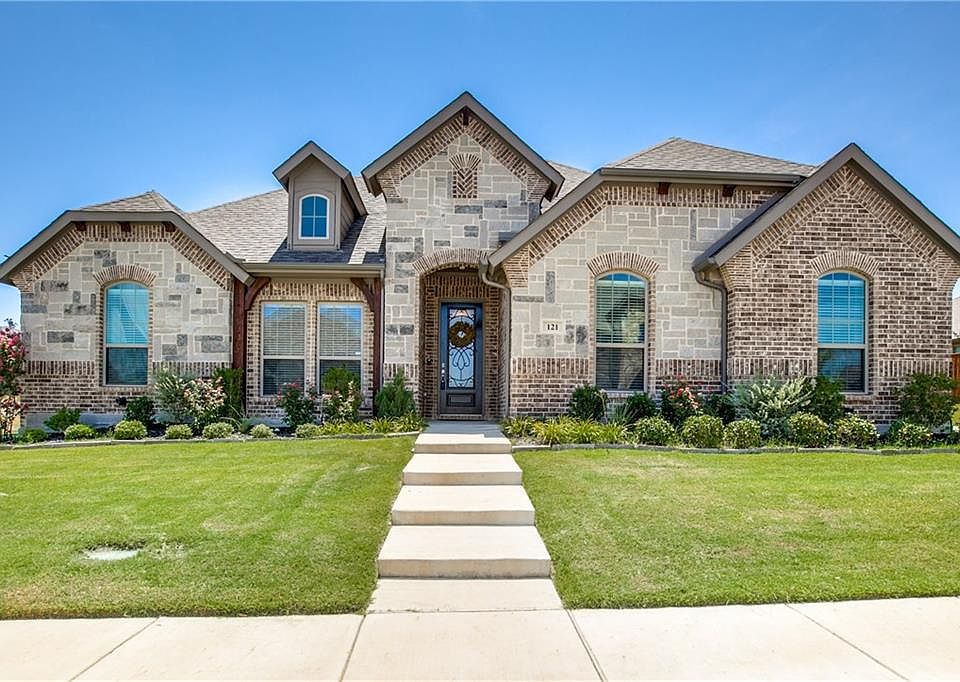 1st image of 121 Saint Elias Dr