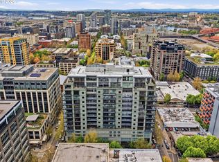 1025 Nw Couch St, Portland, OR 97209