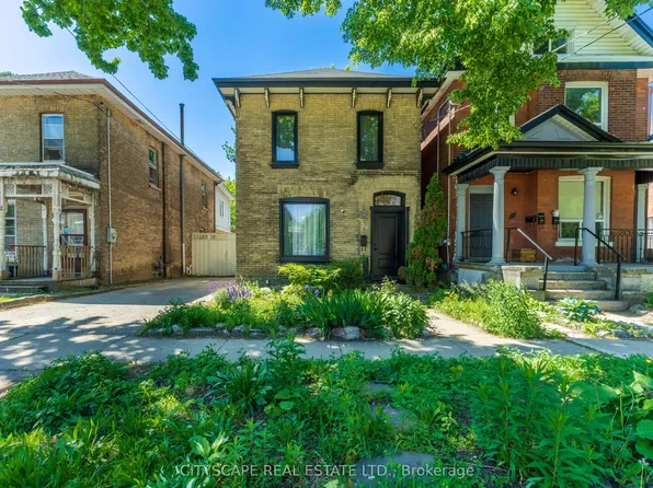 29 Arthur St, Brantford, ON N3S 3H4
