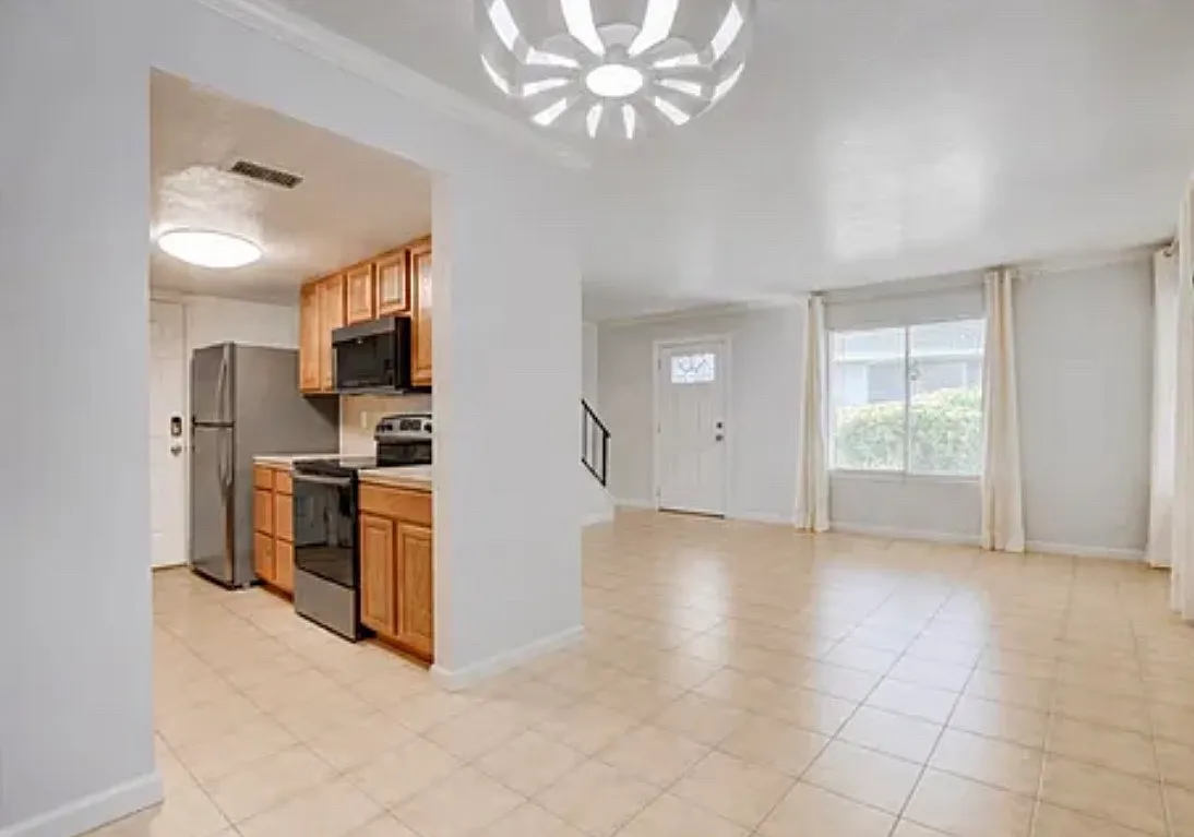 1393 Dorothy Ave — Photo 3