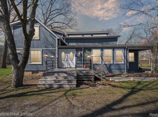 13266 Capernall Rd, Carleton, MI 48117