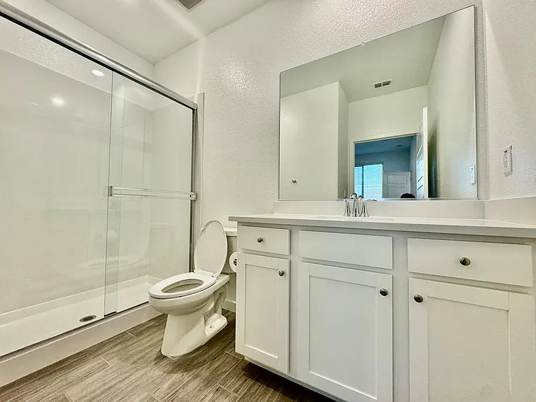 243 Dock Cir — Photo 17