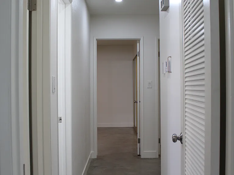 1135 Myra Ave — Photo 16