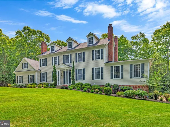 9015 Katie Ct, Port Tobacco, MD 20677