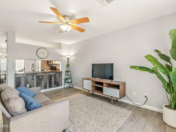 1276 W DIAMOND Avenue, Apache Junction, AZ 85120