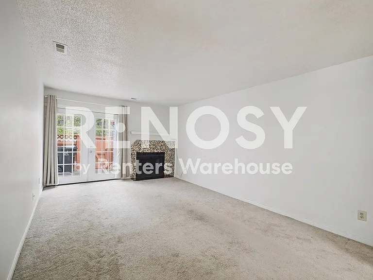 5310 Lake Victoria Arch — Photo 4
