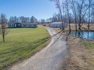 13231 E 200 S, Oakland City, IN 47660
