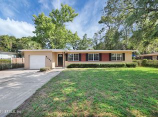 6403 Shady Oak Dr, Jacksonville, FL 32277