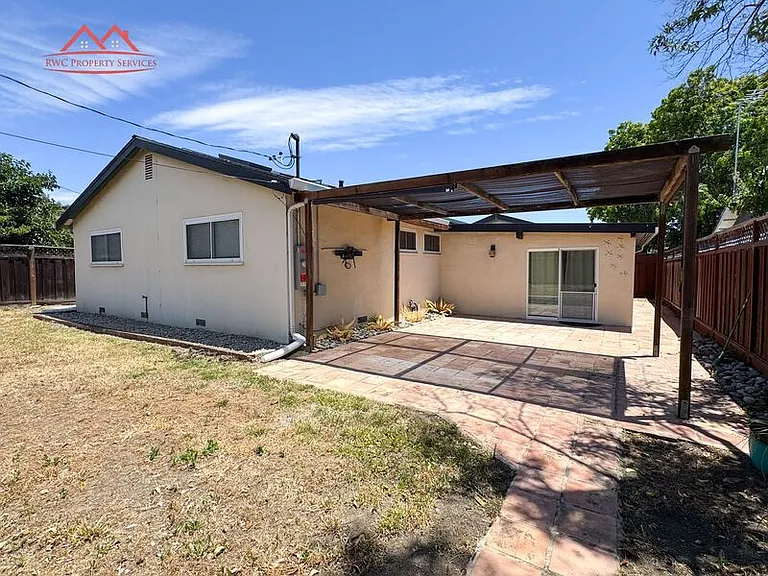 15001 Ridgetop Dr — Photo 24