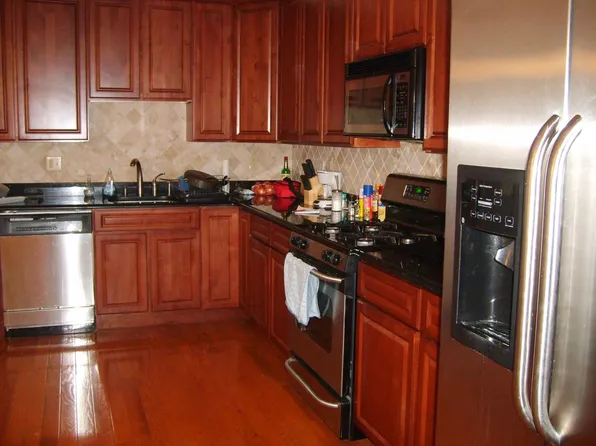 4662 Mansion St, Philadelphia, PA 19127