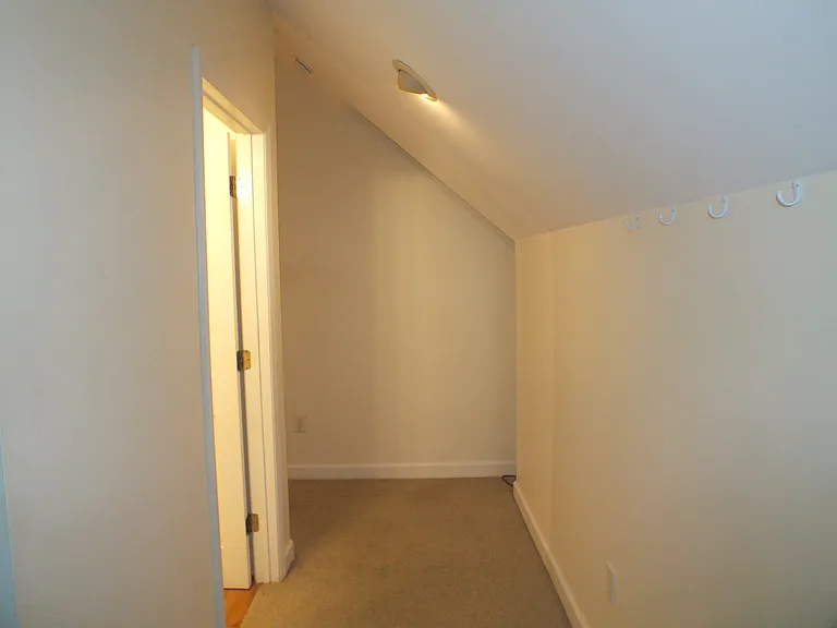 710 Boundary St #2D — Photo 14