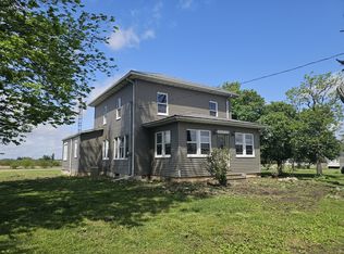 20182 N 1300 East Rd, Hudson, IL 61748