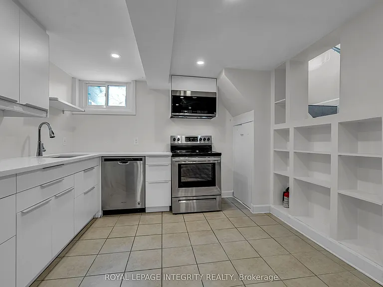 924 Rex Ave — Photo 9