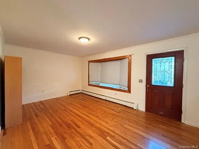 3 bed, 2.0 bath, 1056 sqft, $2,500 — Photo 4