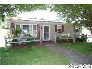 4th image of 5575 Milhill Ct