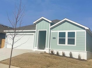 2615 N Snowball Dr, Fayetteville, AR 72704
